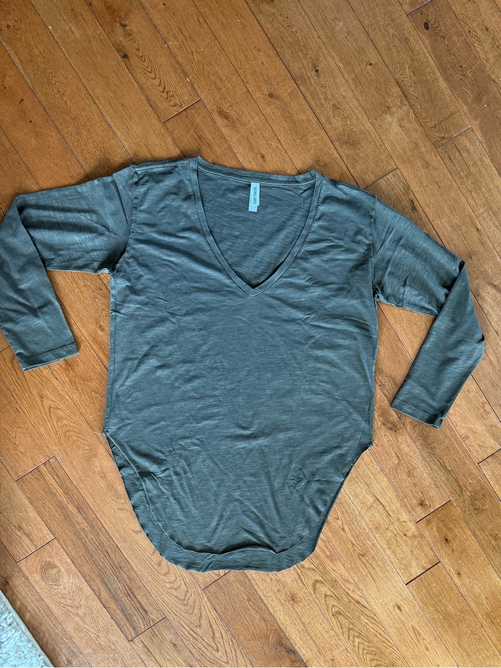 Women's V-Neck Long Sleeve pebby forevee shirt in Olive